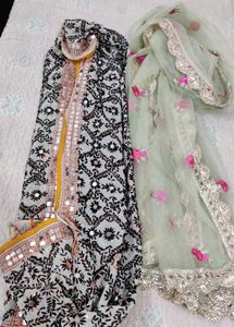 Embroidered Dupatta ✨💚🖤