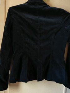 🥳Chic Black Velvet Blazer...