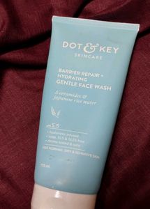 Dot & Key Gentle Face Wash