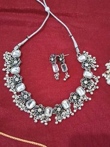 Elegant Indian Jewelry Set