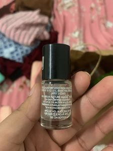Color Essence Nail Polish