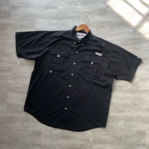 Men's Short Sleeve Black Button-Up Shirt