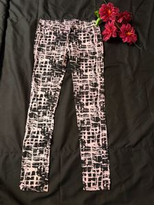 Stylish Printed Skinny Pants