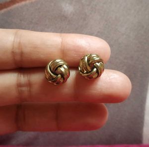 10 pieces - Assorted Dangle &amp; Stud Earrings Set