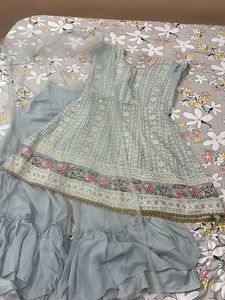 Shrarar And Short Kurta Set