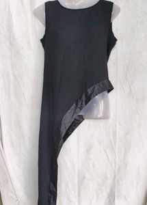 5206. Asymmetrical Black Tunic Top