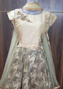 Chanderi Silk Gown With Dupatta