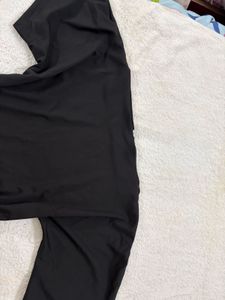 newme offshoulder Sleeve Top