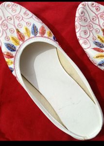 Ethanic And Party Wear Jaipuri Juttis