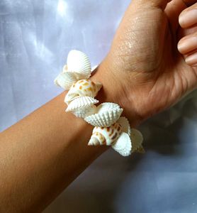 Original Seashell bracelet set and bun pin