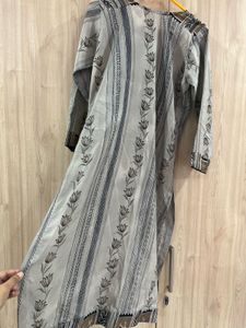 Elegant Grey Floral Print Kurta