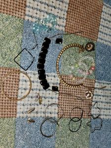 assorted jewellery