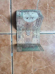 10 rs very old note