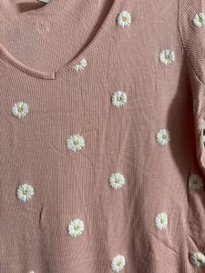 Cute Pink Daisy V-Neck Top