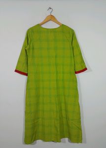 Earthwear Light Green Kurta (Women)
