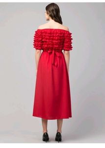 Chic Off-Shoulder Ruffle Midi Dress