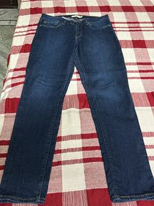 Blue Levis Skinny Fit Jeans For Women