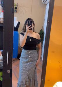 Stylish Off-Shoulder Black Top