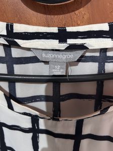 White And Black Check Tshirt/ Top