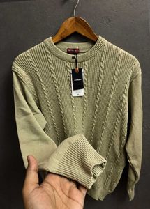 TRENDS Premium Cable Knit  Sweater