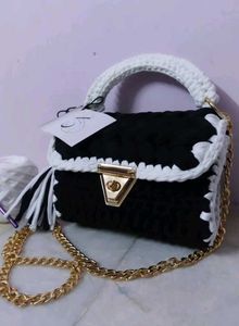 Premium Handmade Crochet Sling Bag  🖤🤍