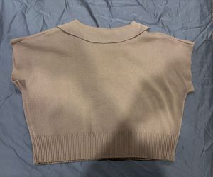 korean style Collared Knit Top