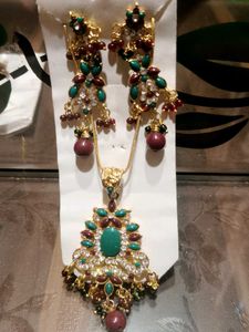 Neck Pendle Set..