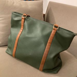Stylish Green Tote Bag with Tan Accents