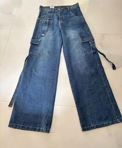 Womens Wide Leg Cargo Jeans