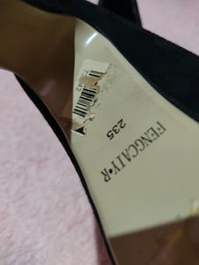 Black Block Heel