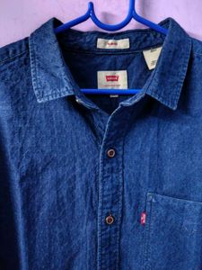 Levi's Men's Blue shirt