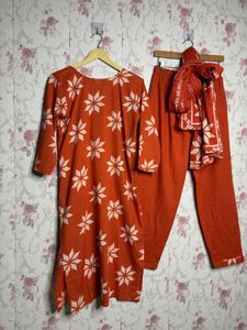 (Combo)Orange Floral Print Kurta Set &amp; yellow flor
