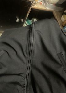 Comfortable Black Zip-Up Jacket