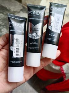 Pond's Bright Miracle Facewash