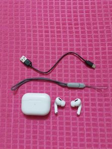 Wireless Earbuds with Charging Case