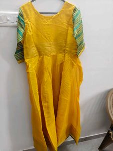Elegant Yellow Kurta Set with Striped Sleeves