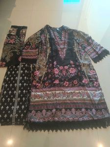 Elegant Black Floral Kurta Set