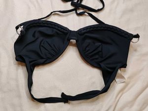 Black Swimsuit Bikini Top