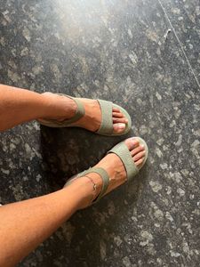 Chic Green Platform Sandals