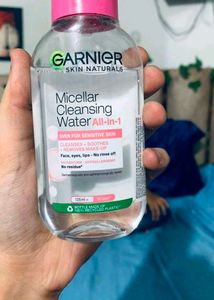Garnier Micellar Cleansing Water