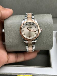 FOSSIL PREMIUM LADIES WATCH WITH TIN BOX