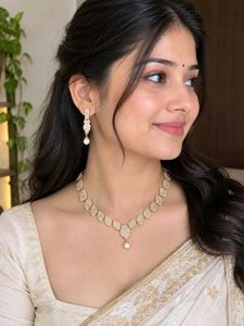Elegant Rhinestone Necklace & Earring Set