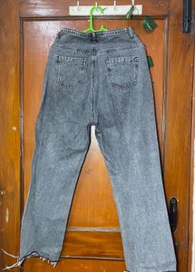 Trendy Ripped Grey Denim Jeans