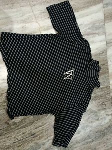 Striped Turtleneck Top Size: Small