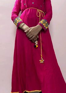 Magenta Long Suit Full Sleeves With Shell Belt