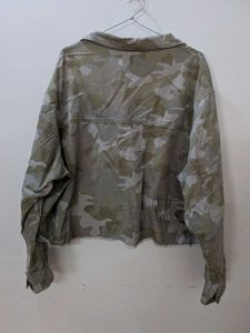 Camo Cropped Utility Jacket