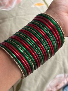 Vibrant Red &amp; Green Bangle Set