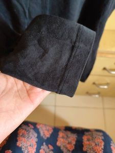 Cut Shoulders Black Top