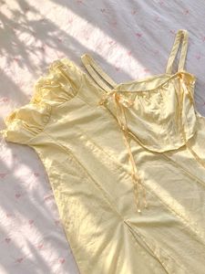 Stylish Yellow Summer Dress🥂