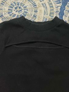 Ribbed Black T-shirt